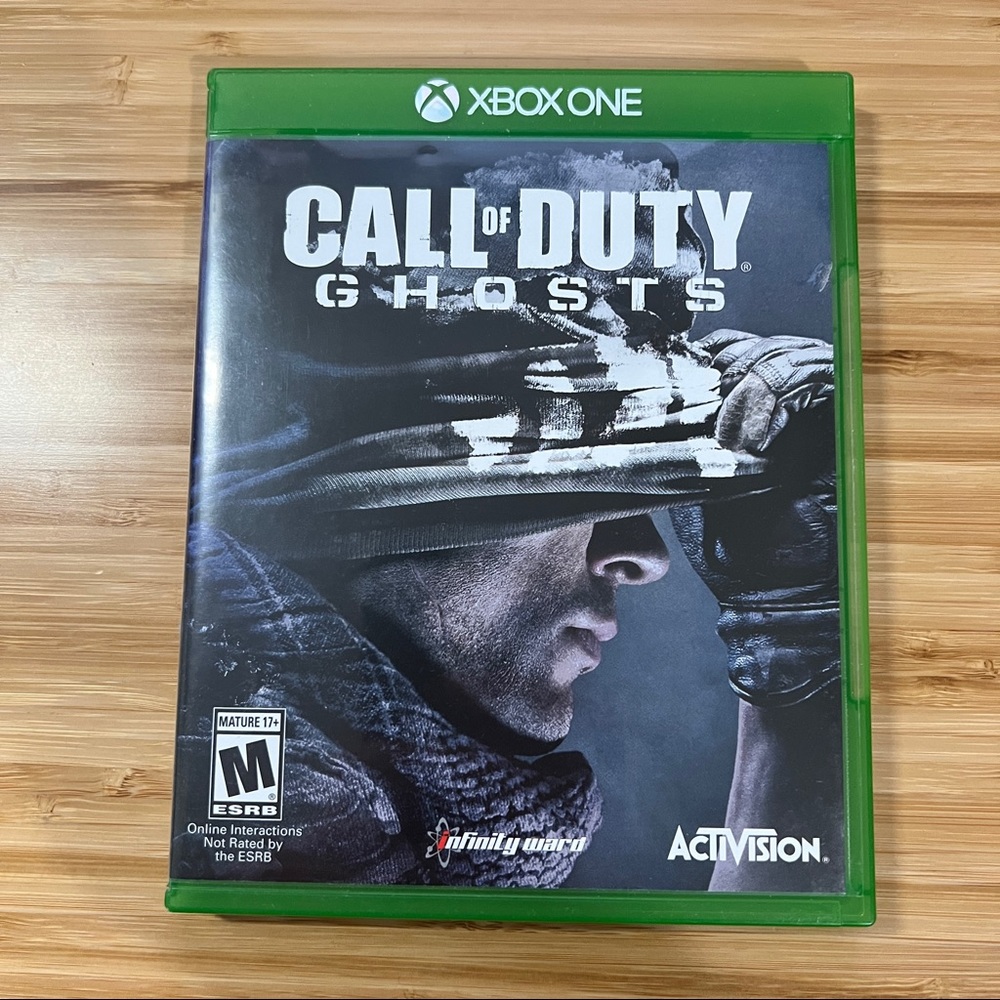 2 Call of Duty Games, Ghosts & Advanced Warfare Xbox One Games